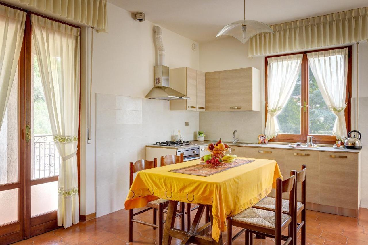 Appartamento Luisa - Vista Lago Passignano sul Trasimeno Luaran gambar