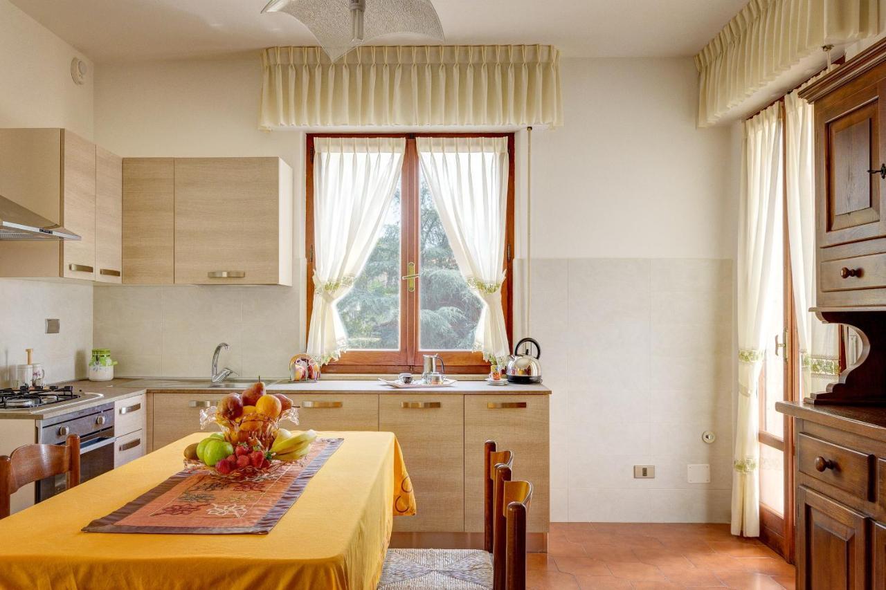 Appartamento Luisa - Vista Lago Passignano sul Trasimeno Luaran gambar